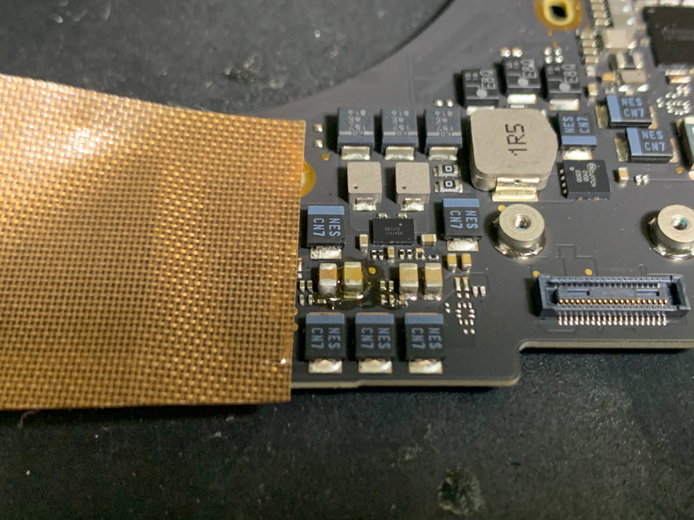 MacBook Pro 電源が入らない ロジックボードを修理しました