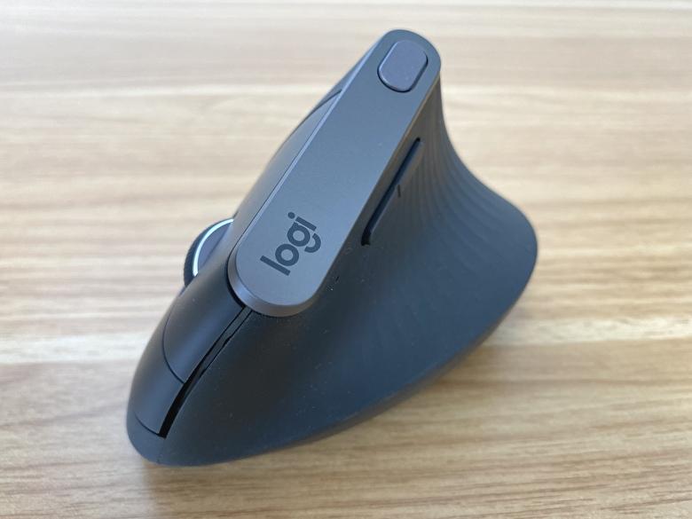 ロジクール MX VERTICAL MXV1s レビュー】お！ラクチン。自然な形で手