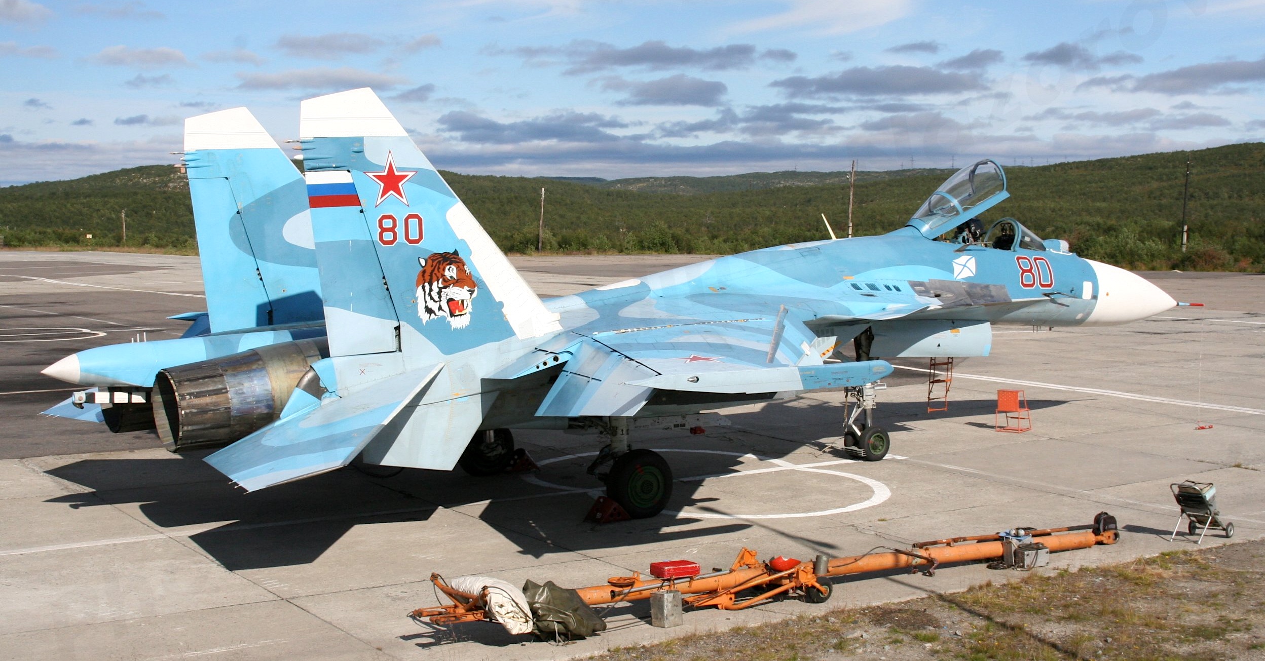 Minibase 1:48 Su-27K Sea Flanker w/KH-41 Moskit (48002) Review