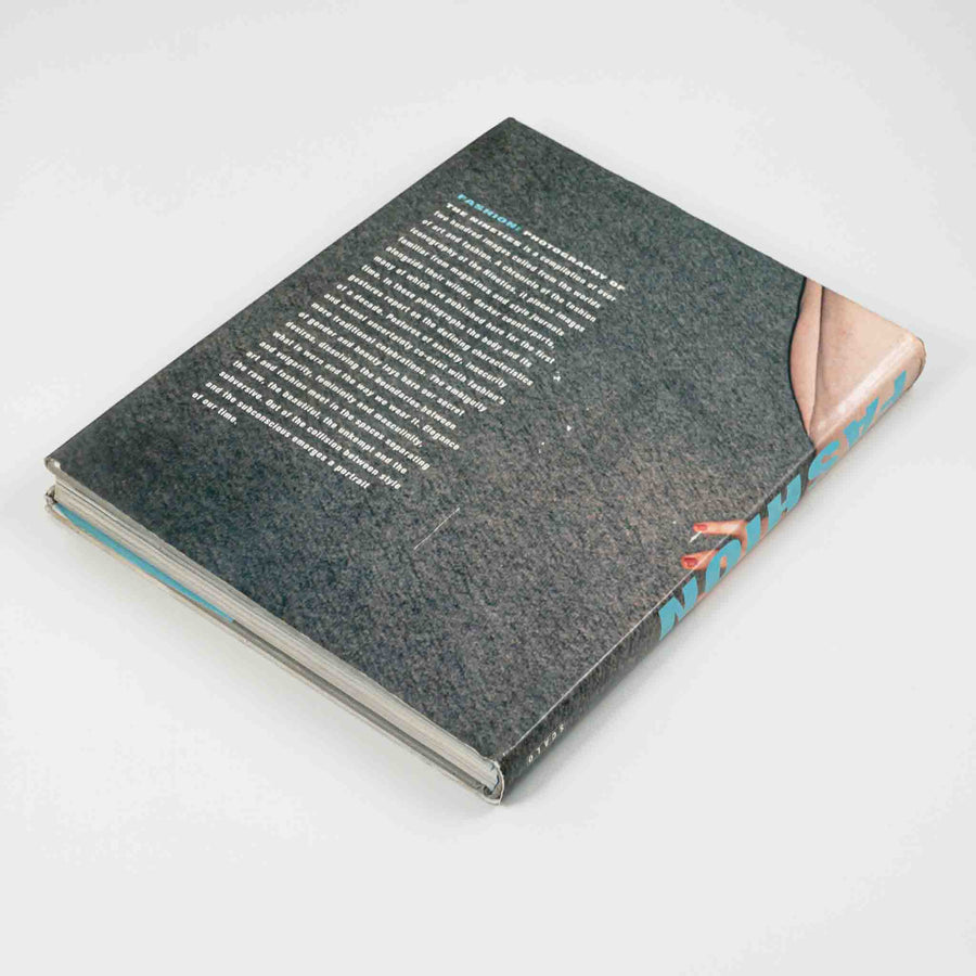 Fashion: Photography of the Nineties – Saint Page