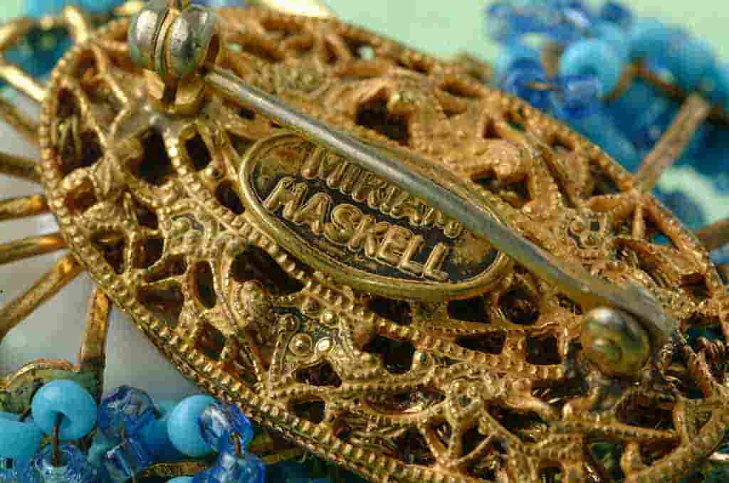 Miriam Haskell Vintage Blue Beads Brooch - Sakura Antiquités