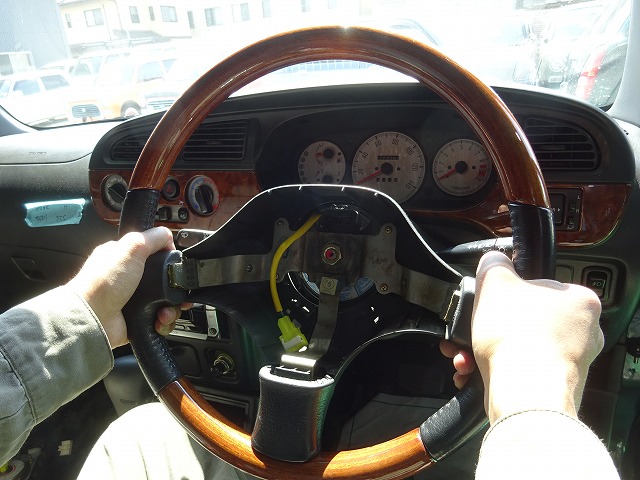 L700ミラジーノのウッドステアリングおすすめ4選【取替え手順も詳しく