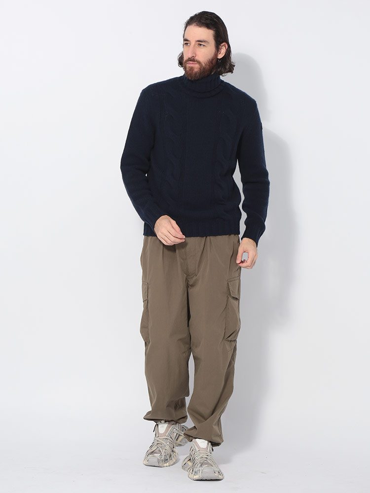 MONCLER (モンクレール) カシミヤ混 ケーブル タートルネック ニット