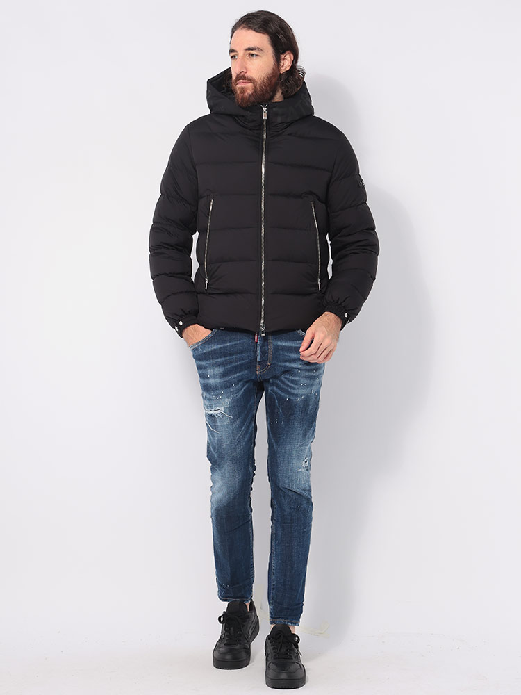 TATRAS (タトラス) フードロゴ マット素材 ショートダウンジャケット