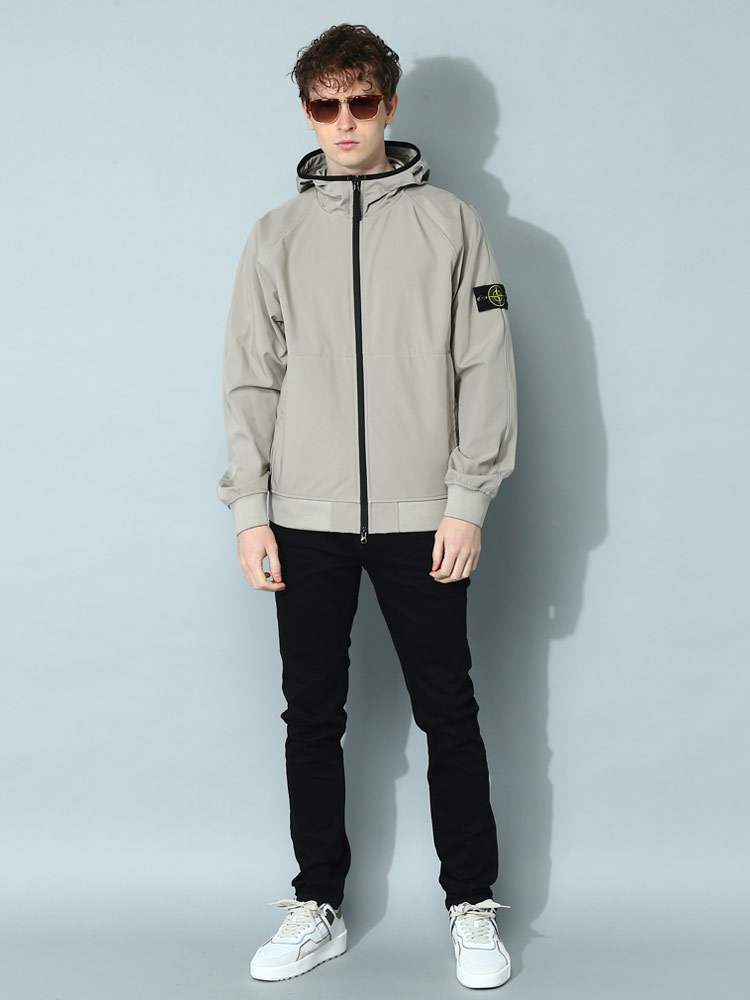 STONE ISLAND (ストーンアイランド) ソフトシェル フルジップ