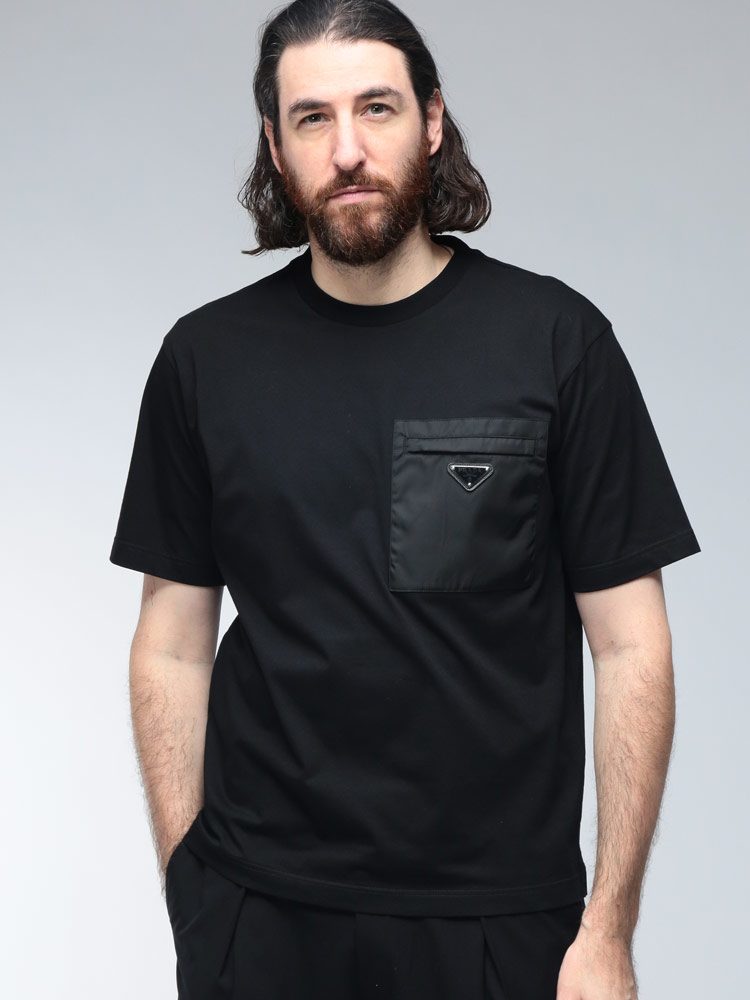 PRADA (プラダ) トライアングル ロゴ プレート クルーネック