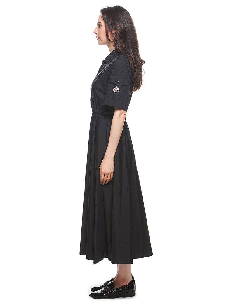 MONCLER (モンクレール) ナイロン ハーフボタン ワッペン付きポケット