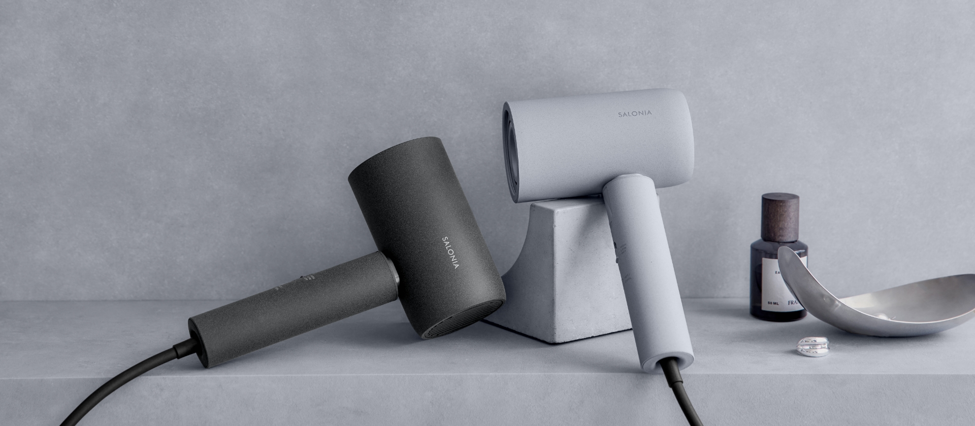 エアトリートメントドライヤー | SALONIA(サロニア)公式サイト