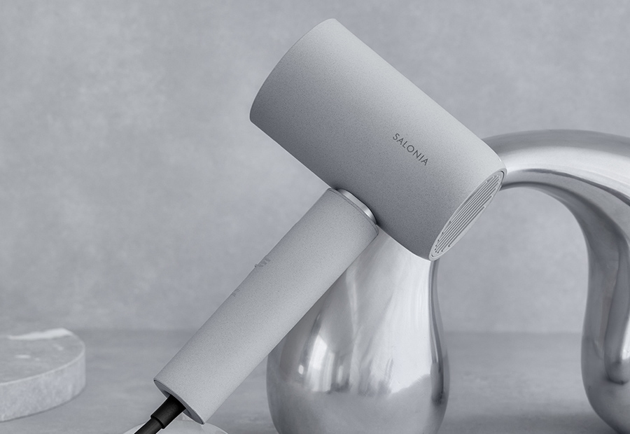 エアトリートメントドライヤー | SALONIA(サロニア)公式サイト