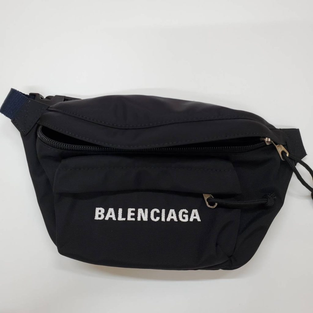 BALENCIAGA バレンシアガ ウエストポーチ ブランド品の買取実績 | 買取