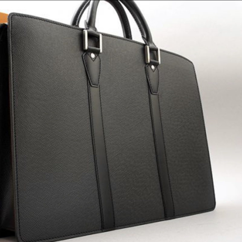 Louis Vuitton ルイヴィトン タイガ ポルトドキュマンの買取実績