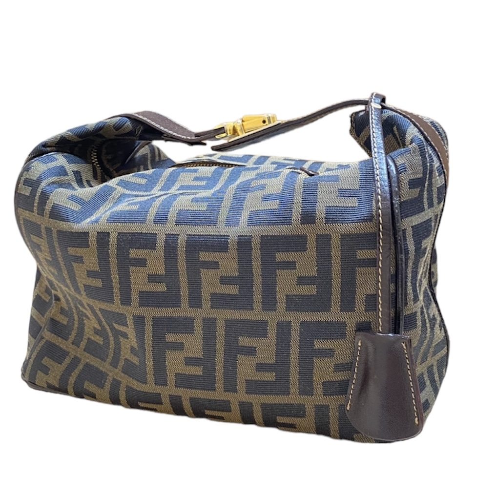 FENDI フェンディ ズッカ柄 バニティバッグの買取実績 | 買取専門店