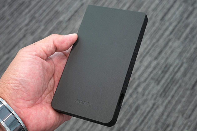 ZX707ケース ソニー純正専用レザーケース CKL-NWZX700 レビュー！