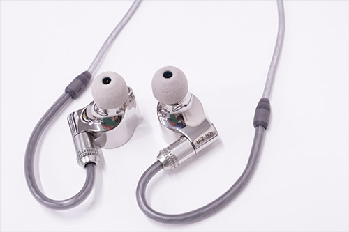 実機で解説！ IER-Z1R レビュー かつてない音の広がりと分離を実現