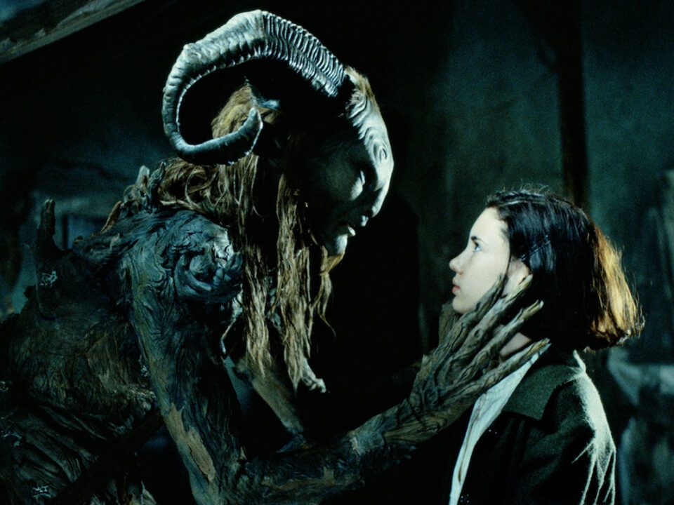 Black Swan – riviera & film center