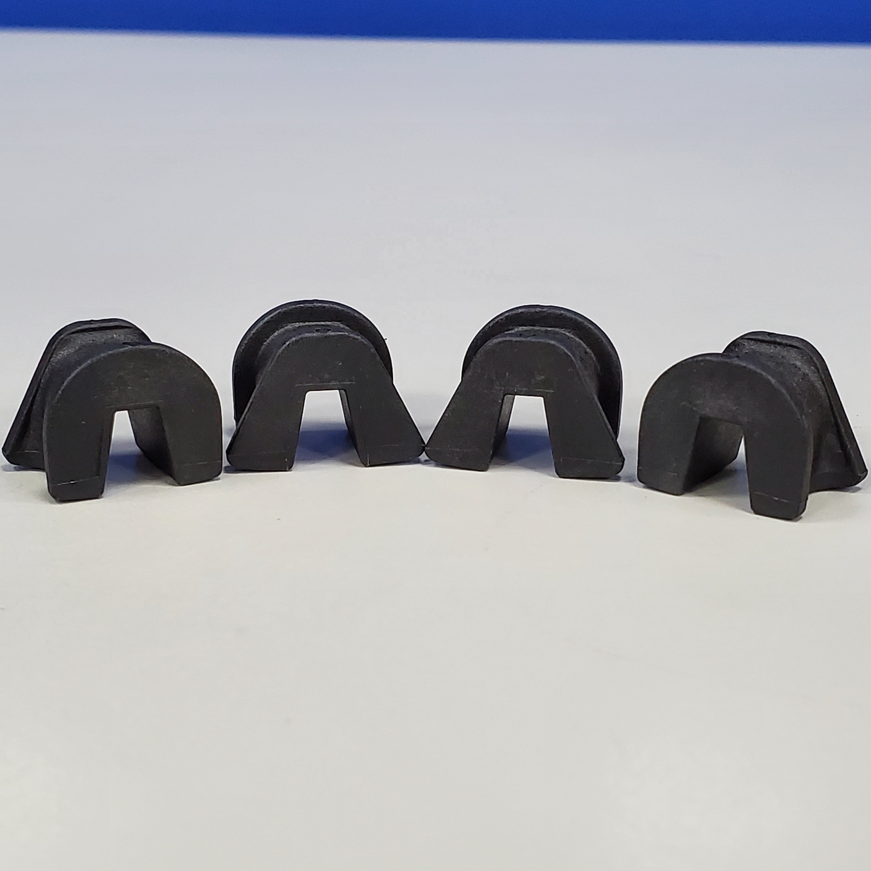 U80b54eddef0f4c099e54f3b32440d