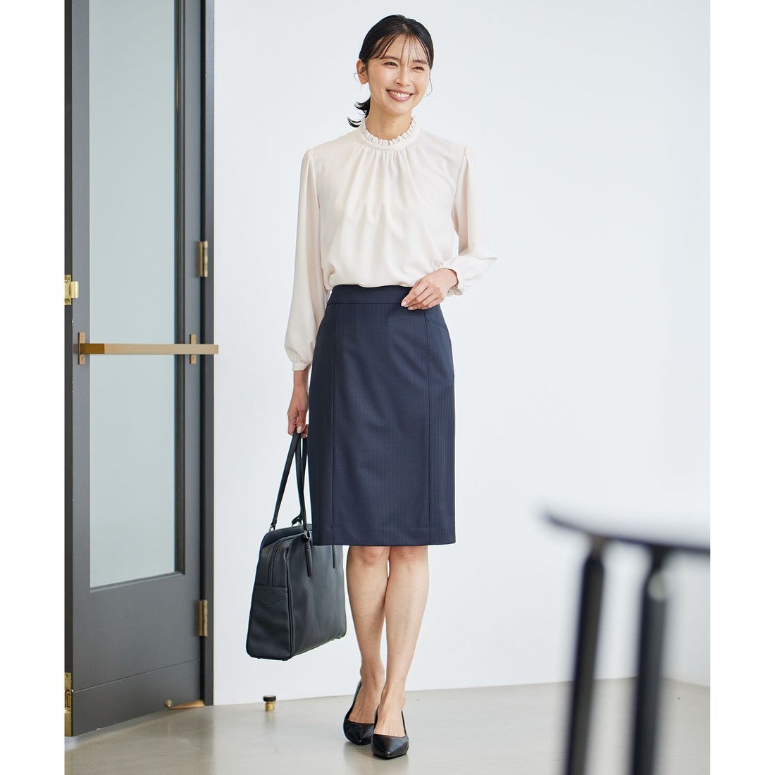 23区 【洗える】ジョーゼット フリル ブラウス （ネイビー系