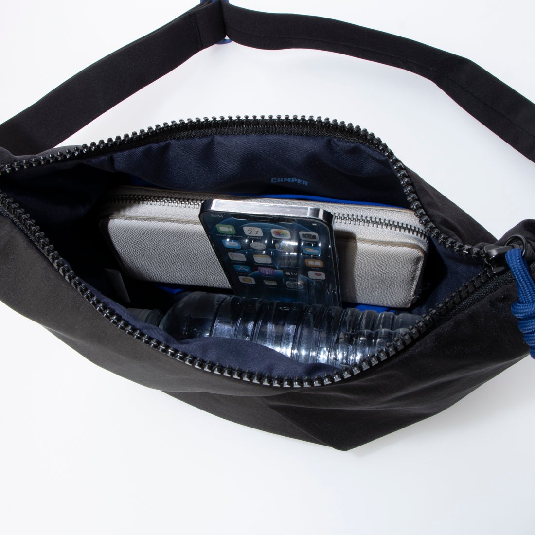 カンペール CAMPER Nube ショルダーバッグ （ブラック） -ファッション