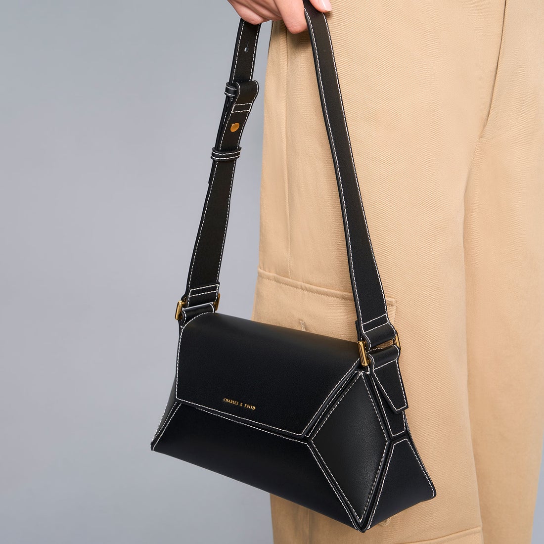 CHARLES & KEITH Nasrin ナスリン ジオメトリックショルダーバッグ