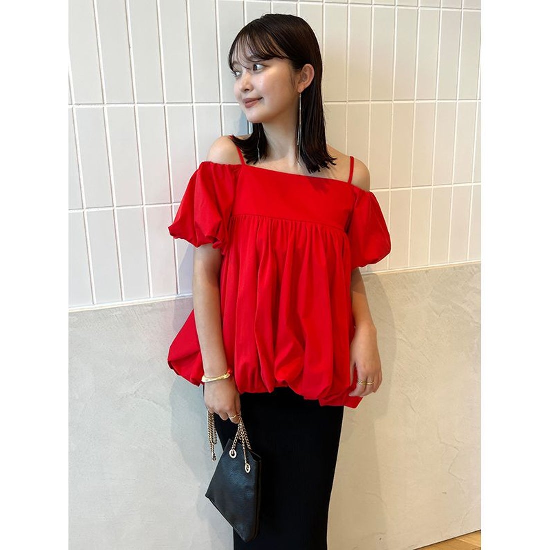 アニュアンス anuans オフショルダーバルーンキャミソール （RED） -靴