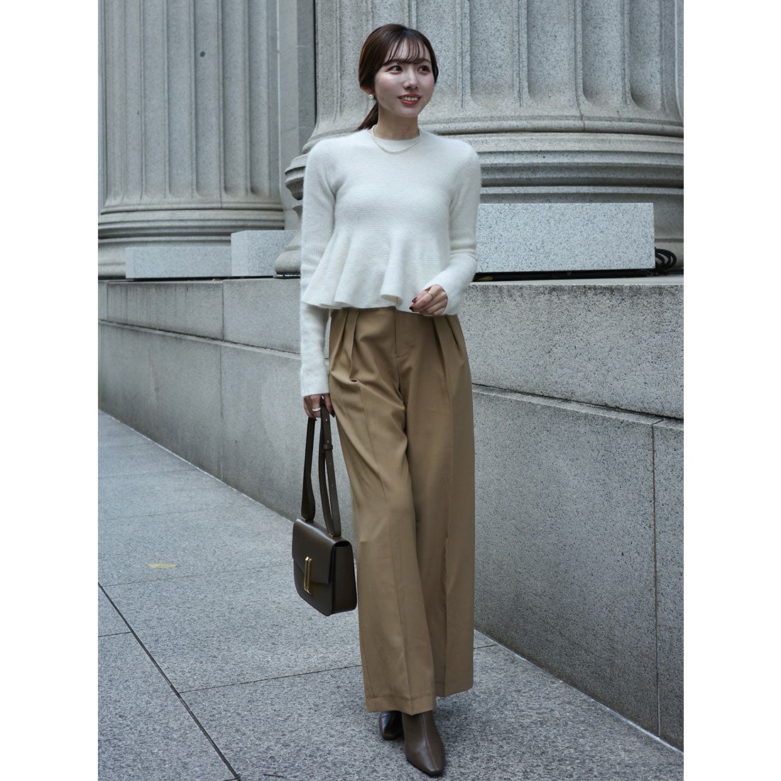 アニュアンス anuans ペプラムショートニットトップス （IVORY