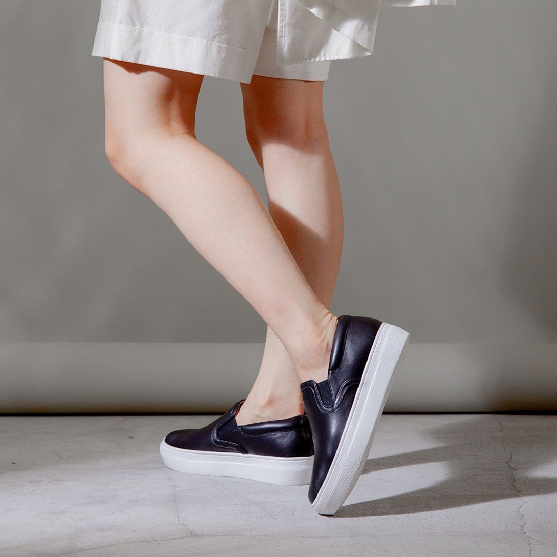 オールブラック ALL BLACK 【本革/軽量187g/カップインソール】レザー