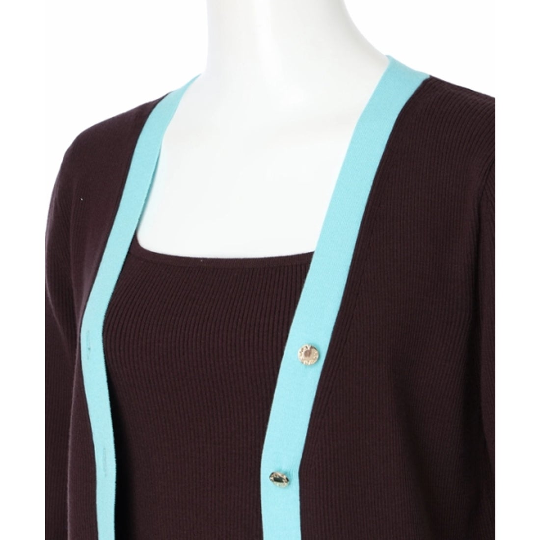 アルページュ ストーリー Arpege story 《店舗限定》ロゴボタンVカーデ