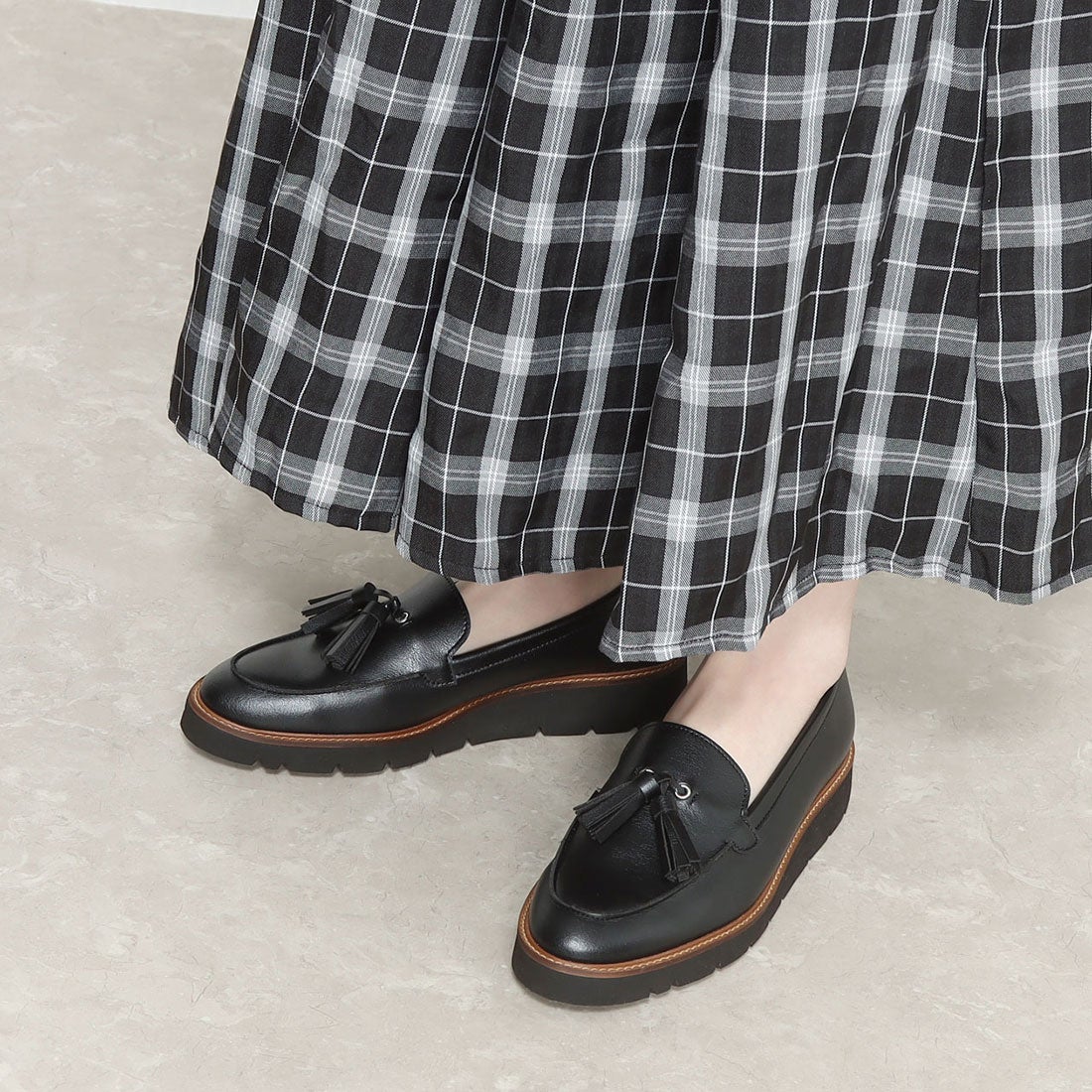 アルテミス バイ ダイアナ artemis by DIANA 軽量厚底タッセル