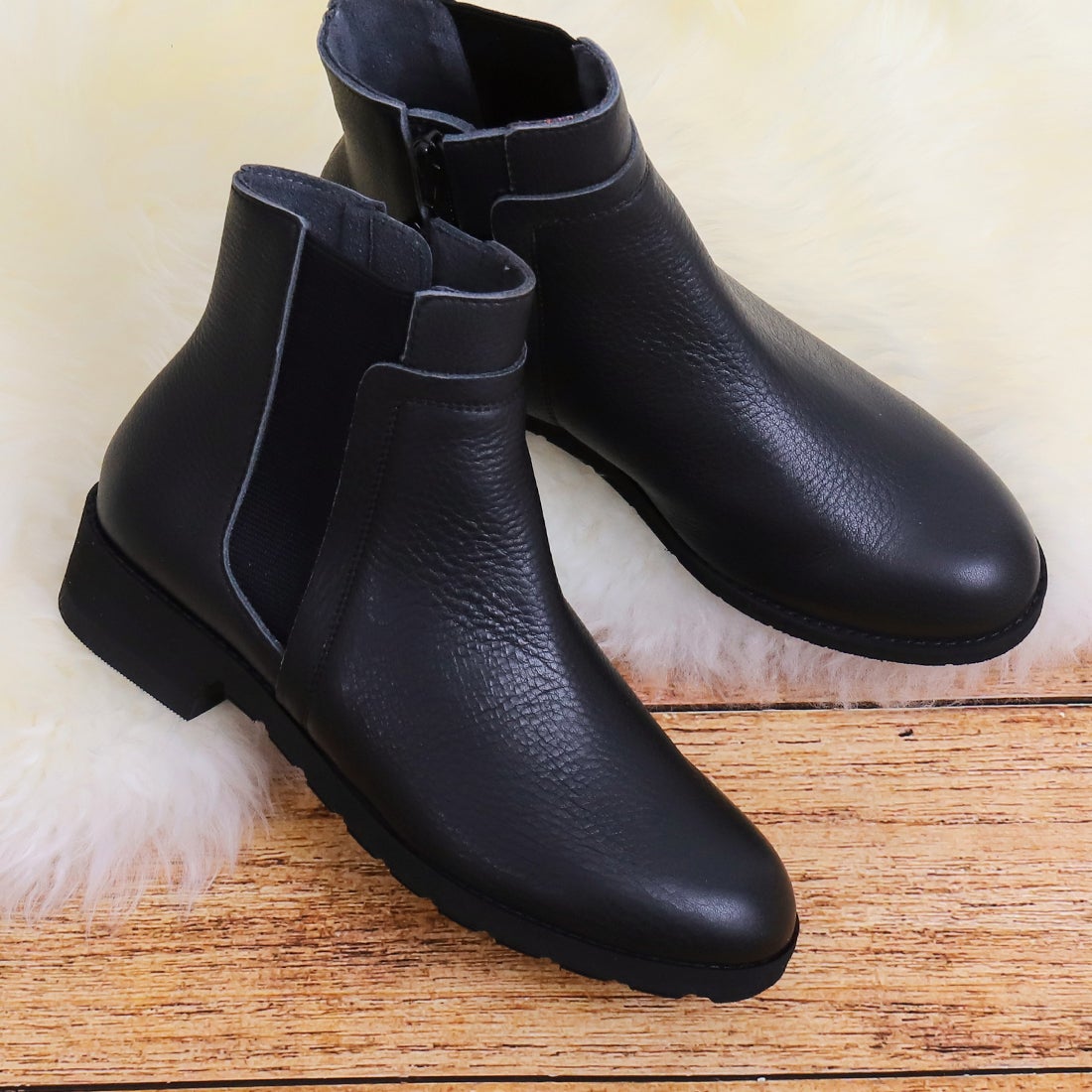 アルテミス バイ ダイアナ artemis by DIANA 【片足250g】超軽量本革