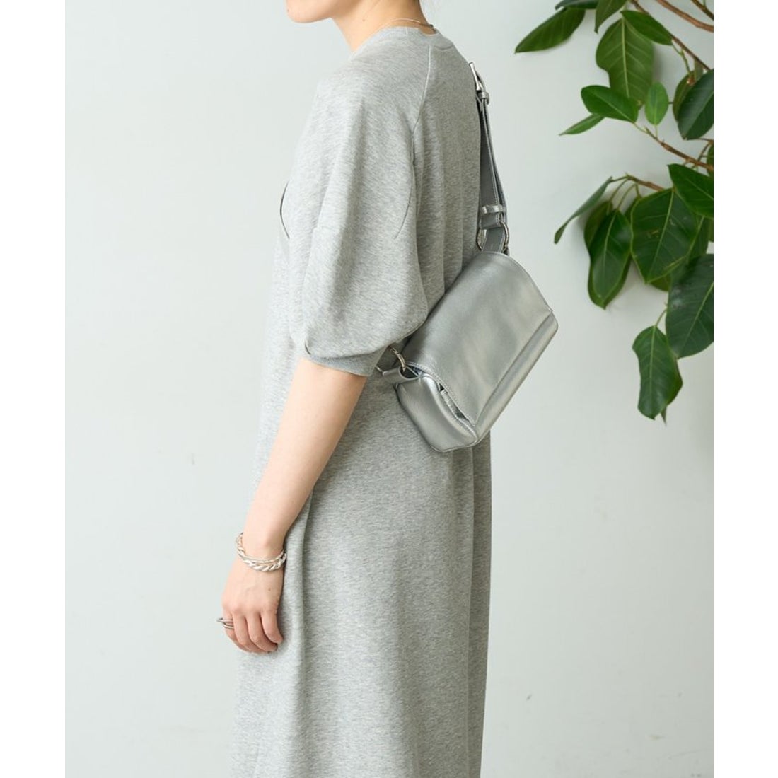 ビアズリー BEARDSLEY 《9/23(火)12時予約開始》ミニレザーボディ