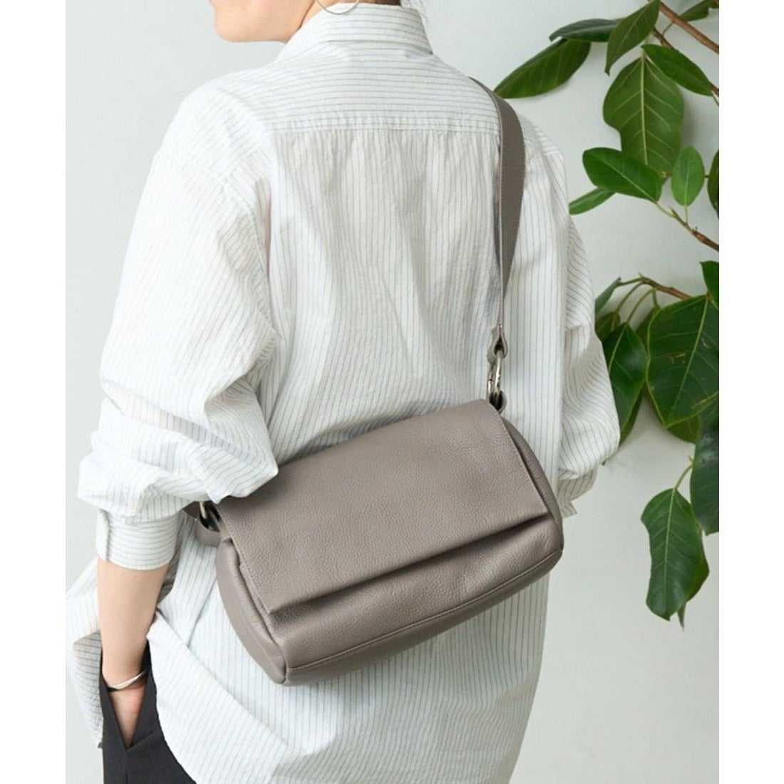 ビアズリー BEARDSLEY ボディバッグ （taupe） - ファッション通販 d