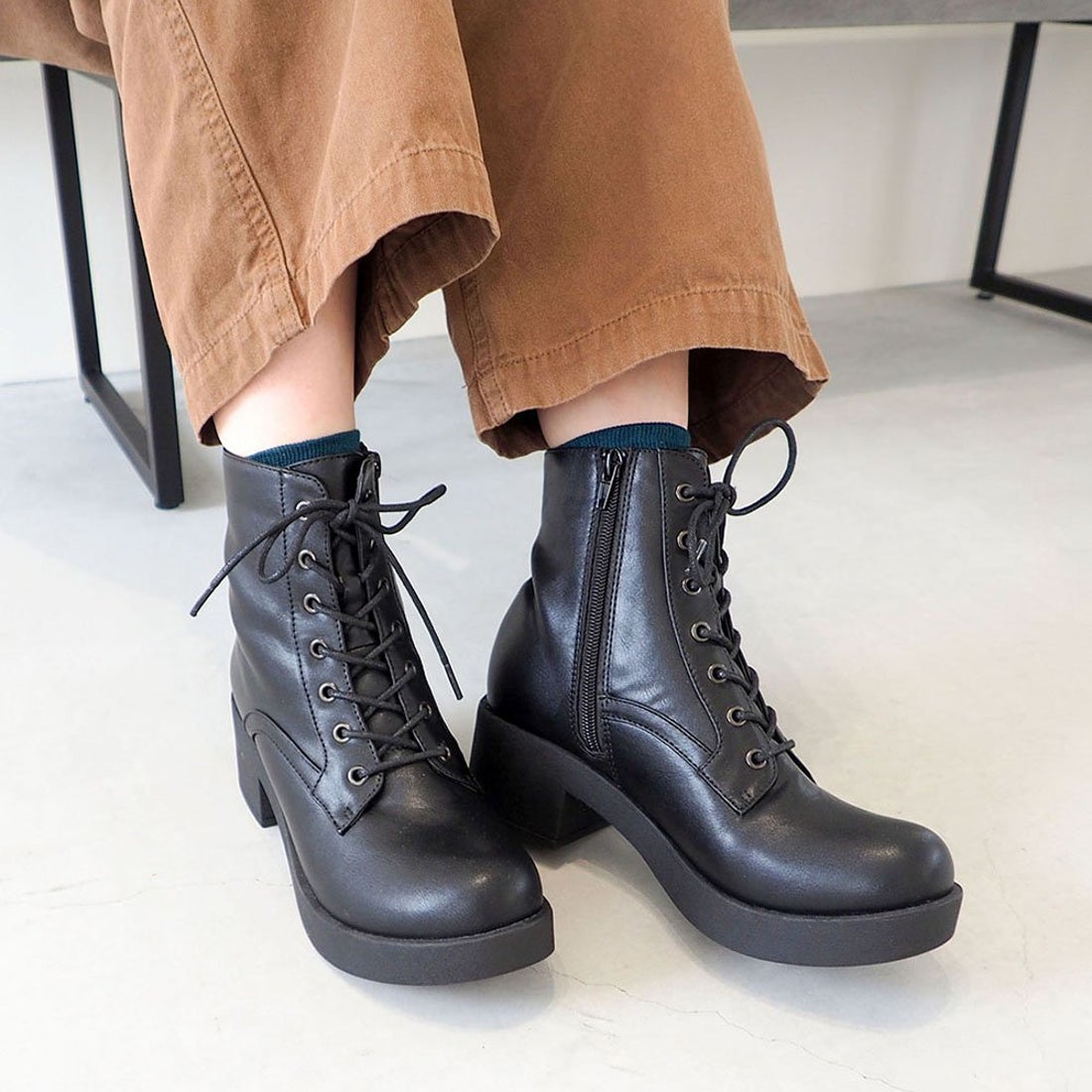 バイアシナガオジサン by あしながおじさん 厚底レースアップブーツ