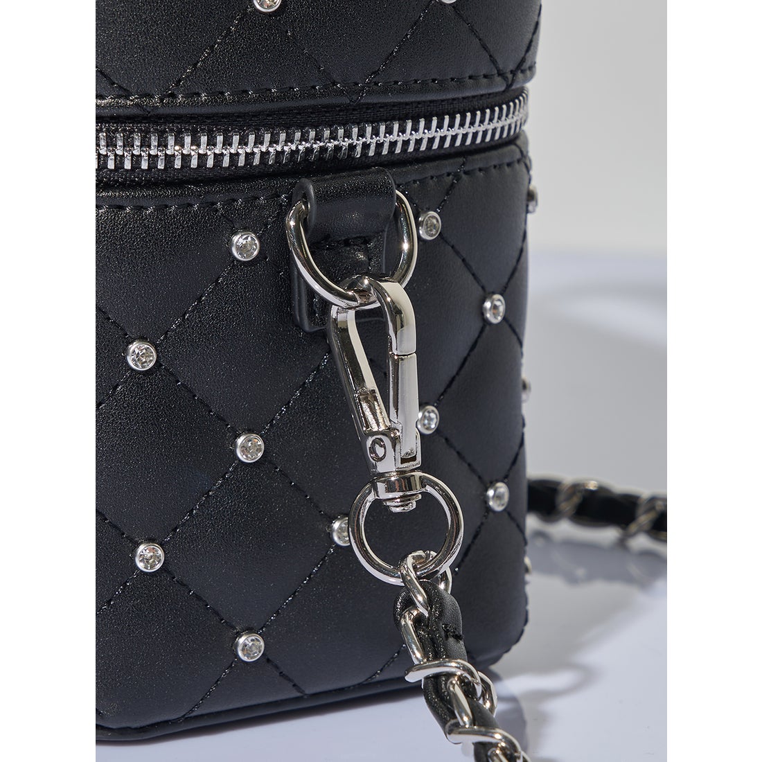 ダーリッチ Darich キルティングビジュースクエアミニバッグ