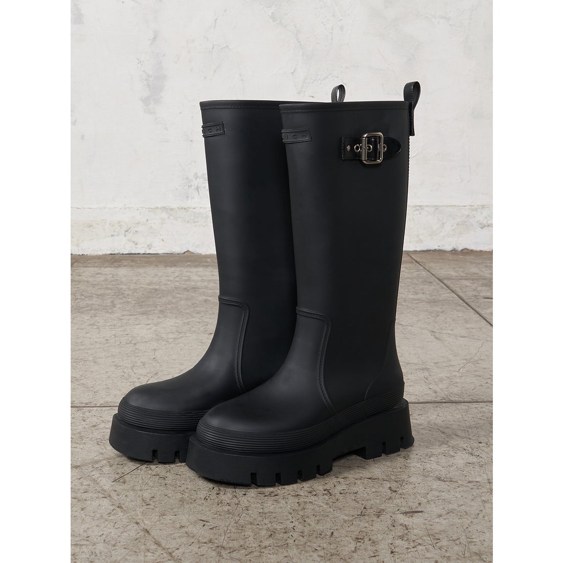 ダーリッチ Darich ハーネスラバーブーツ （ブラック） - ファッション