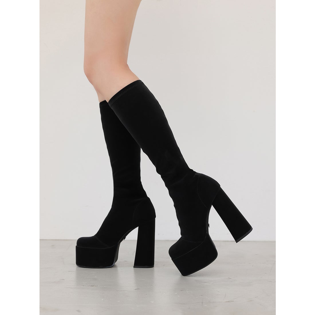 ダーリッチ Darich ウルトラストレッチロングブーツ （アイボリー