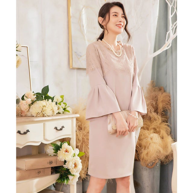 ドレスプラス DRESS+ 胸元レースデザインパーティードレス・結婚式