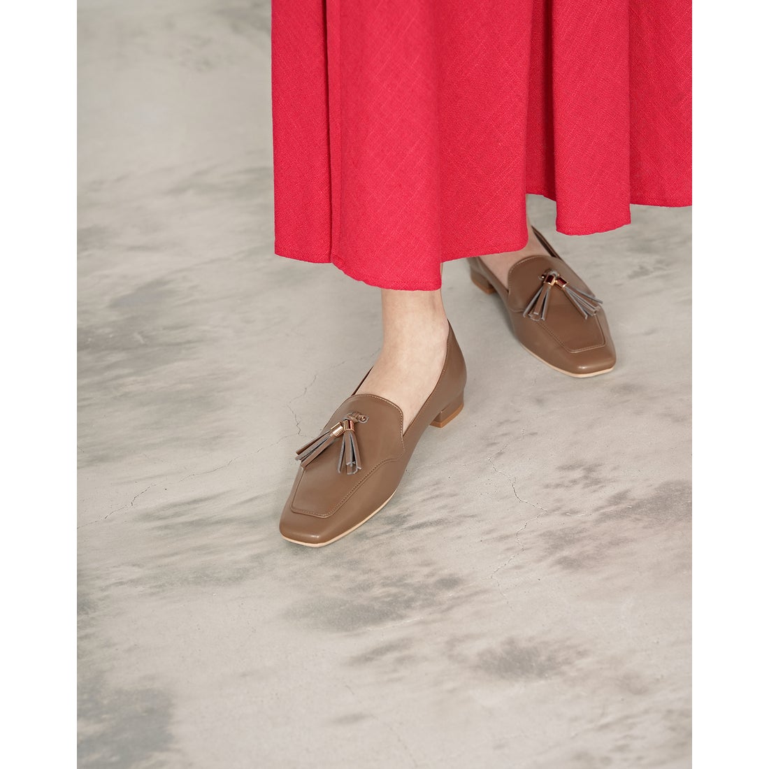 スリム タッセルローファー （ベージュ スムース） -Emma Francis