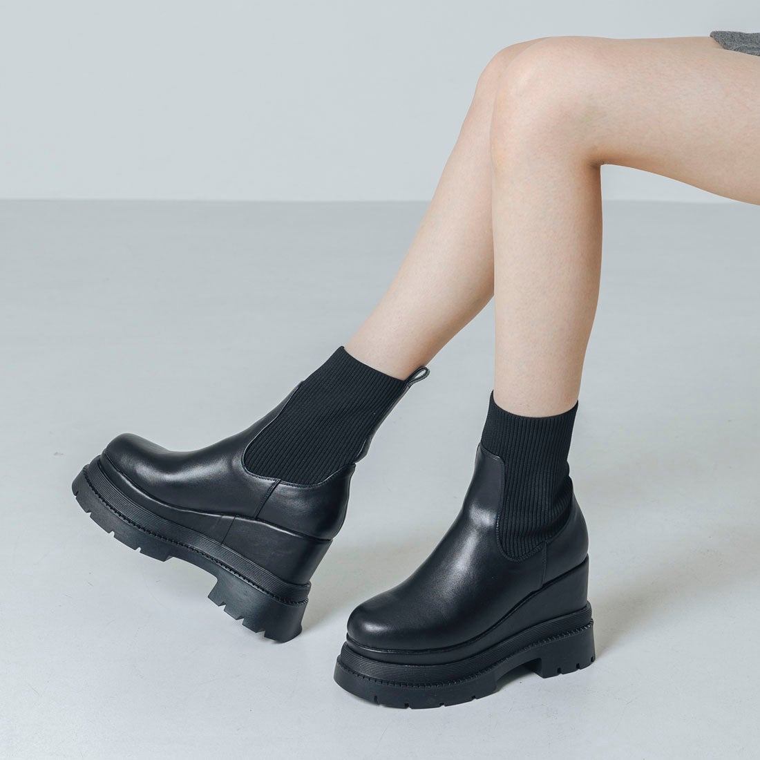 EVOL/イーボル】 【ふかふか・クッション入り】11cmニットショート