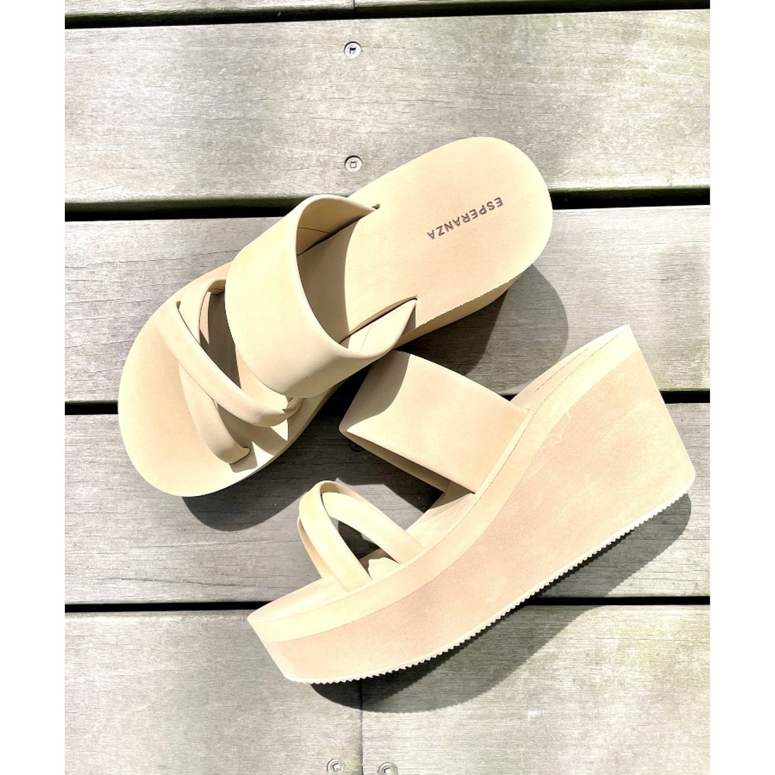 エスペランサ ESPERANZA やわらか厚底サンダル （ベージュ(952