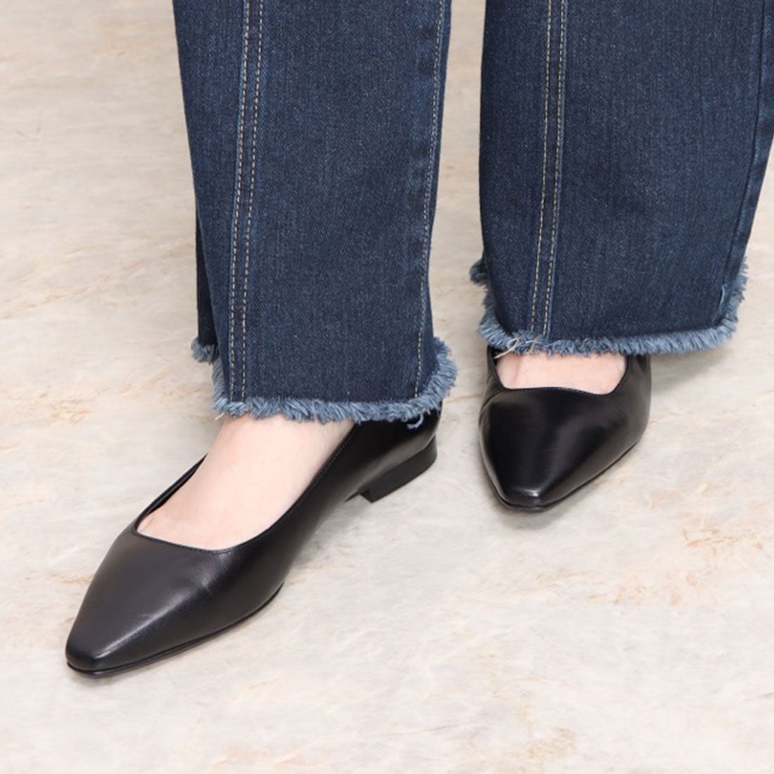 ファビオルスコーニ FABIO RUSCONI ポインテッドトウフラットパンプス