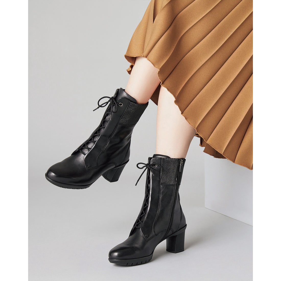 フレックスヒールレースアップブーツ （ブラック） -fitfit(フィット