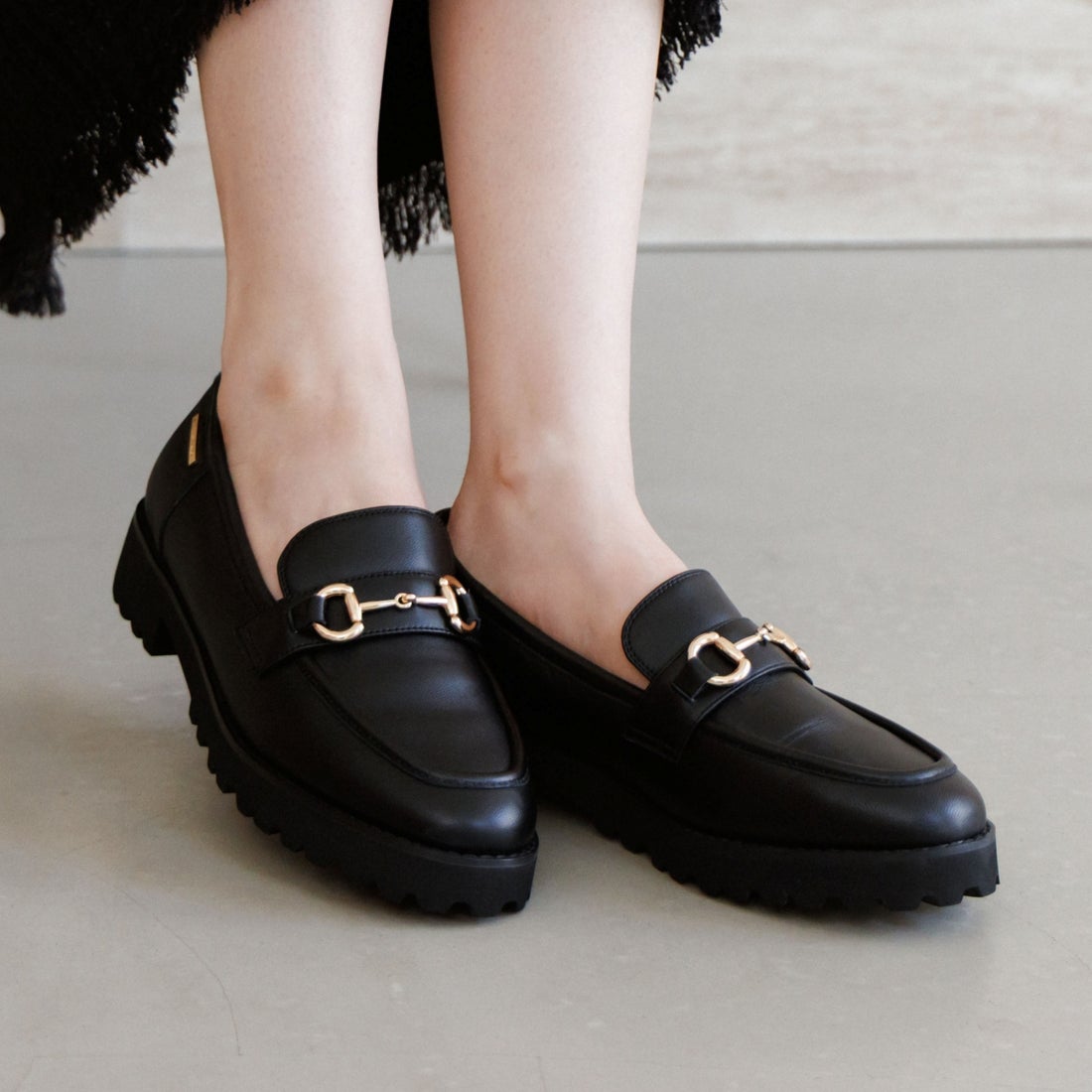 ヒミコ 卑弥呼 トラックソールビットローファー/651322 （ブラック