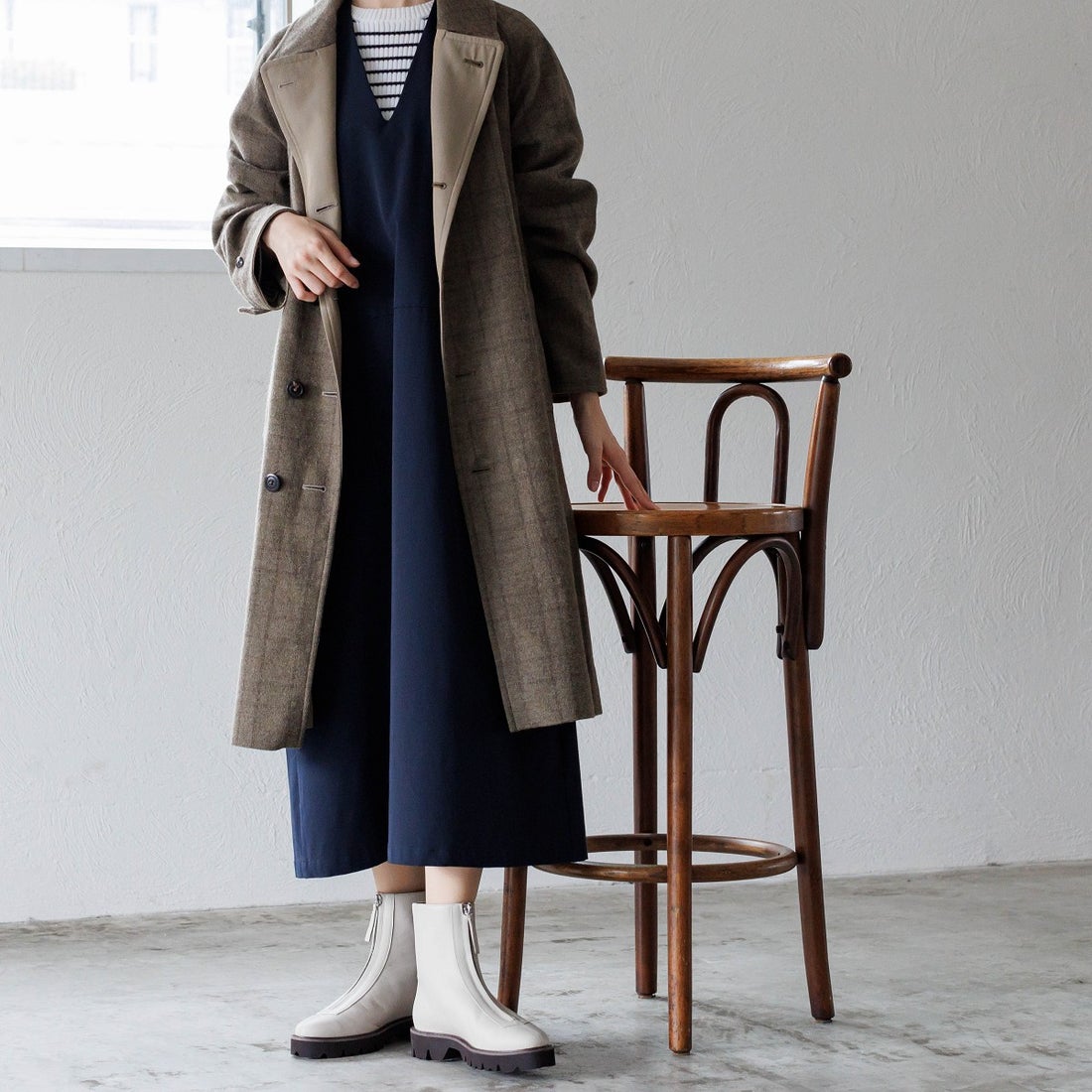 ヒミコ 卑弥呼 トラックソールショートブーツ/621403 （アイボリ