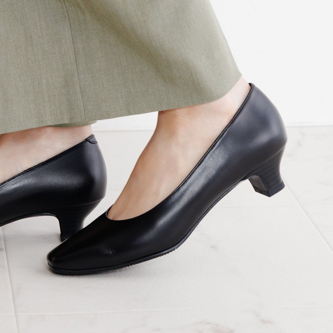 ヒミコ 卑弥呼【撥水レザー/冠婚葬祭や就活に】 3.5cmヒールブラック