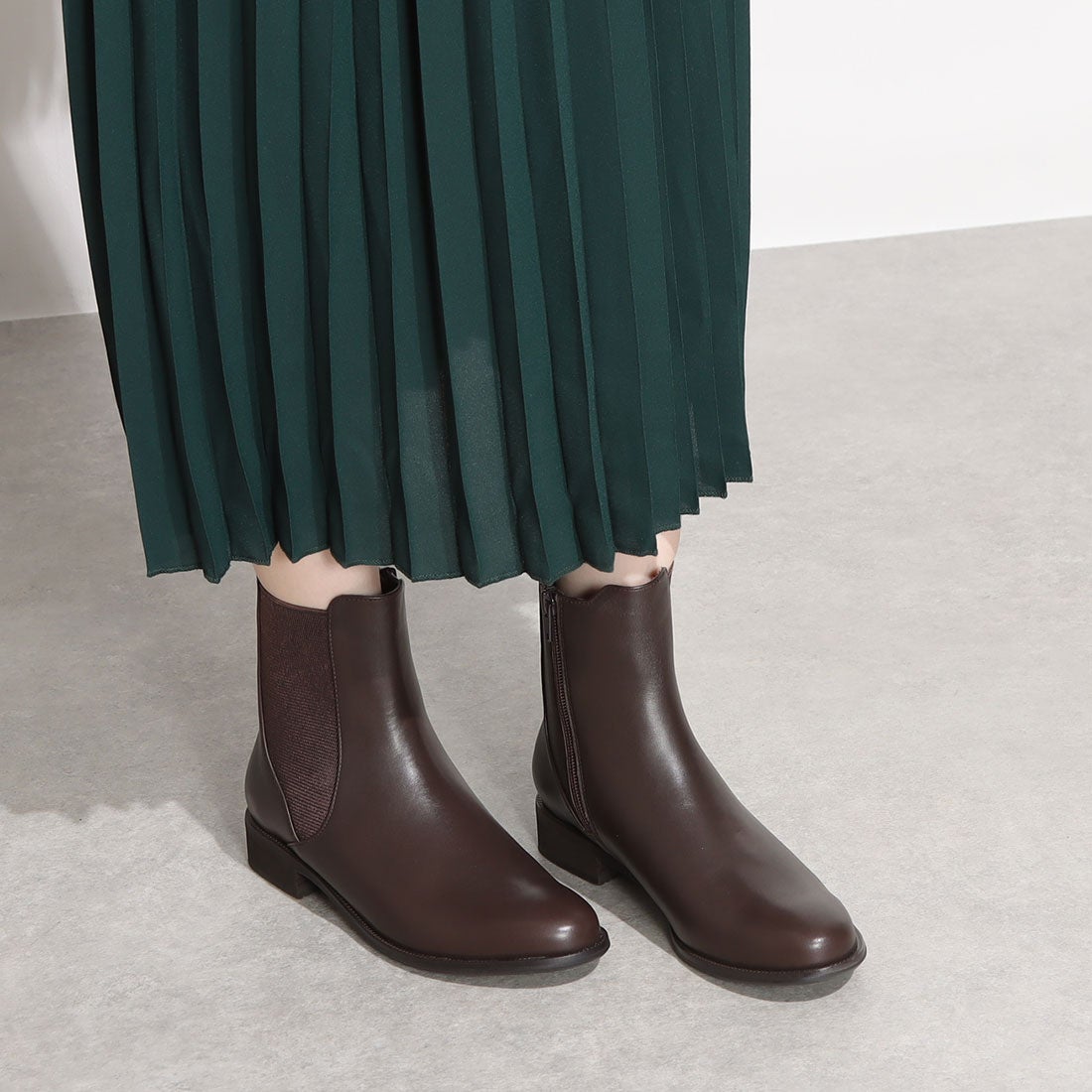 イング ing フラットサイドゴアブーツ （ダークブラウンB） -Mode et