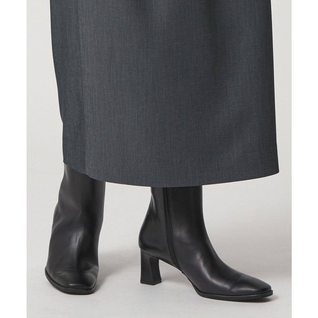 ODETTE E ODILE スクエアプレーン ショートブーツ60↑ （BLACK