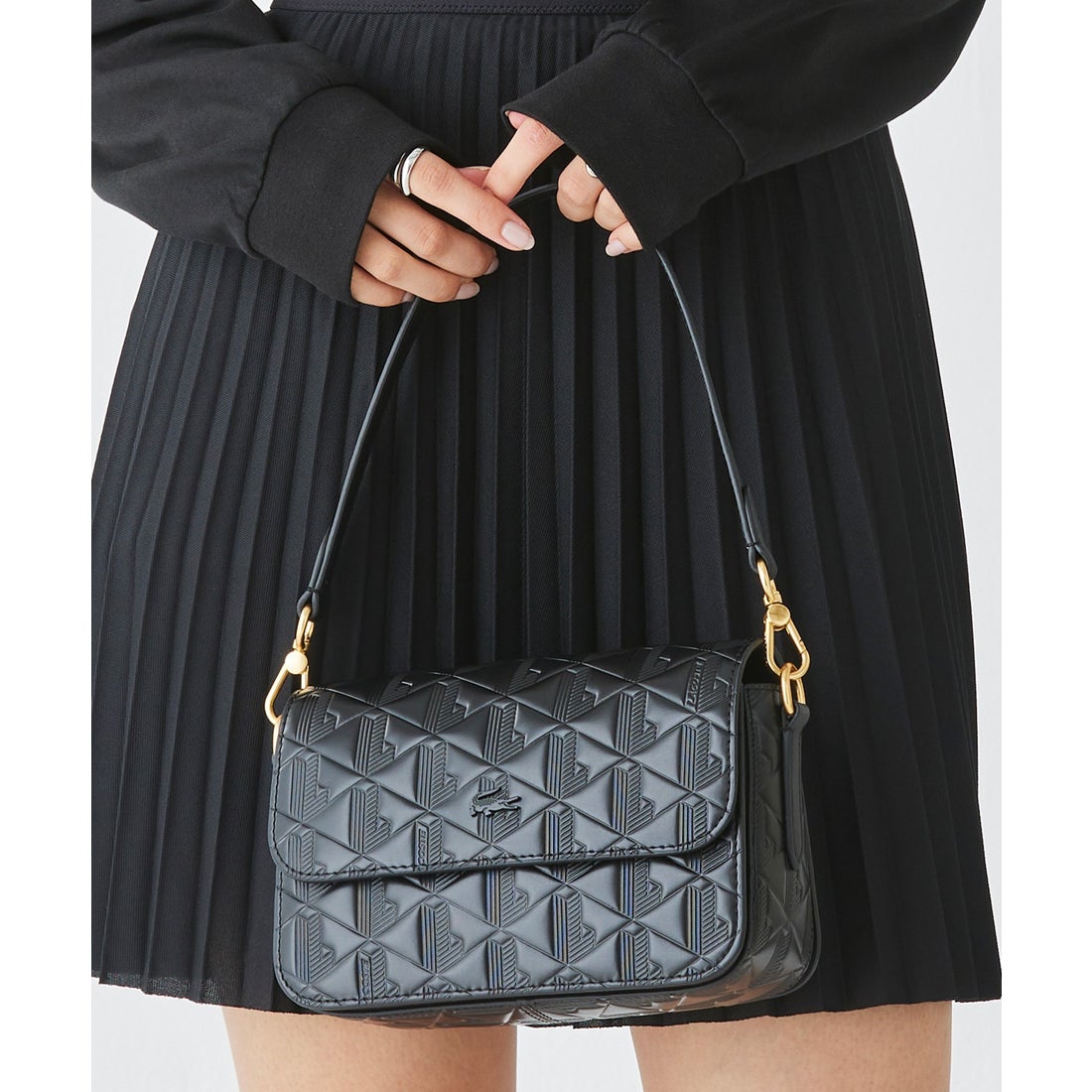 ラコステ LACOSTE マヘキ レザーショルダーバッグ（モスグリーン