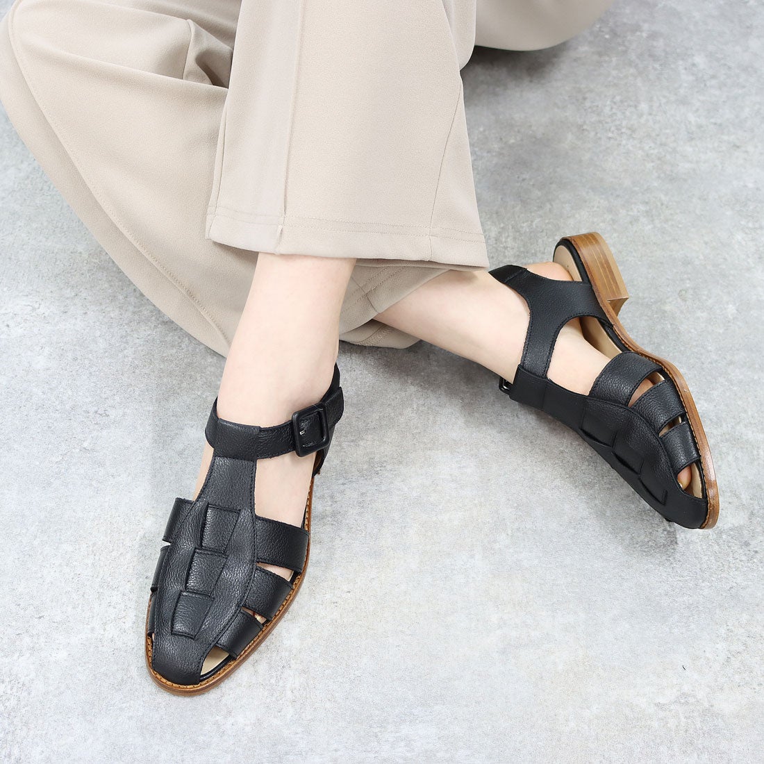 ルカ グロッシ Luca Grossi ラウンドトウレザーグルカサンダル