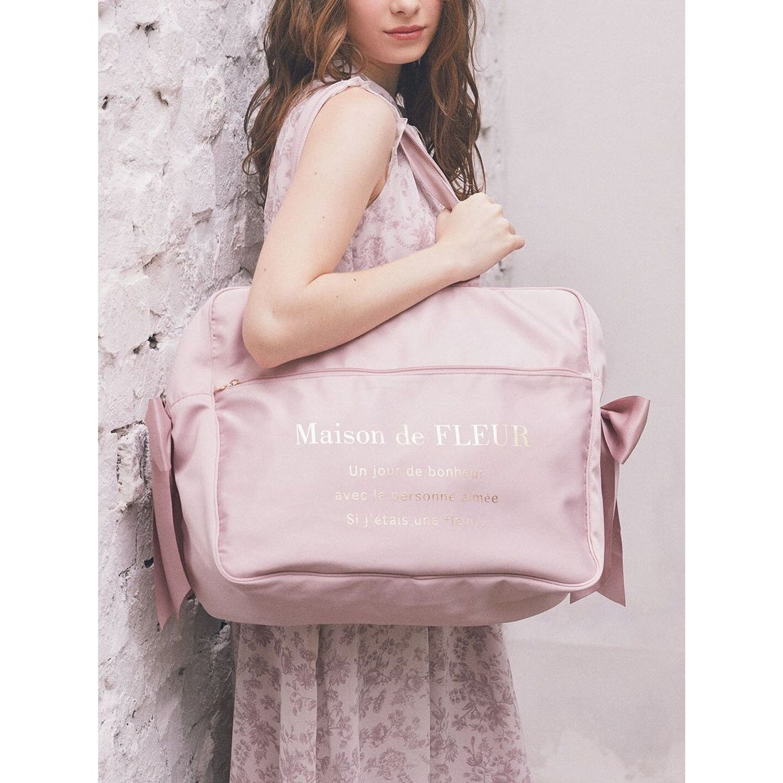 メゾン ド フルール Maison de FLEUR サテンキャリーオンバッグ