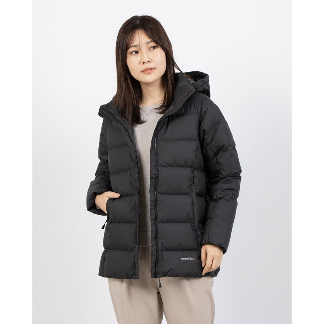 モンベル mont-bell トラベルダウンパーカ Women's （ブラック